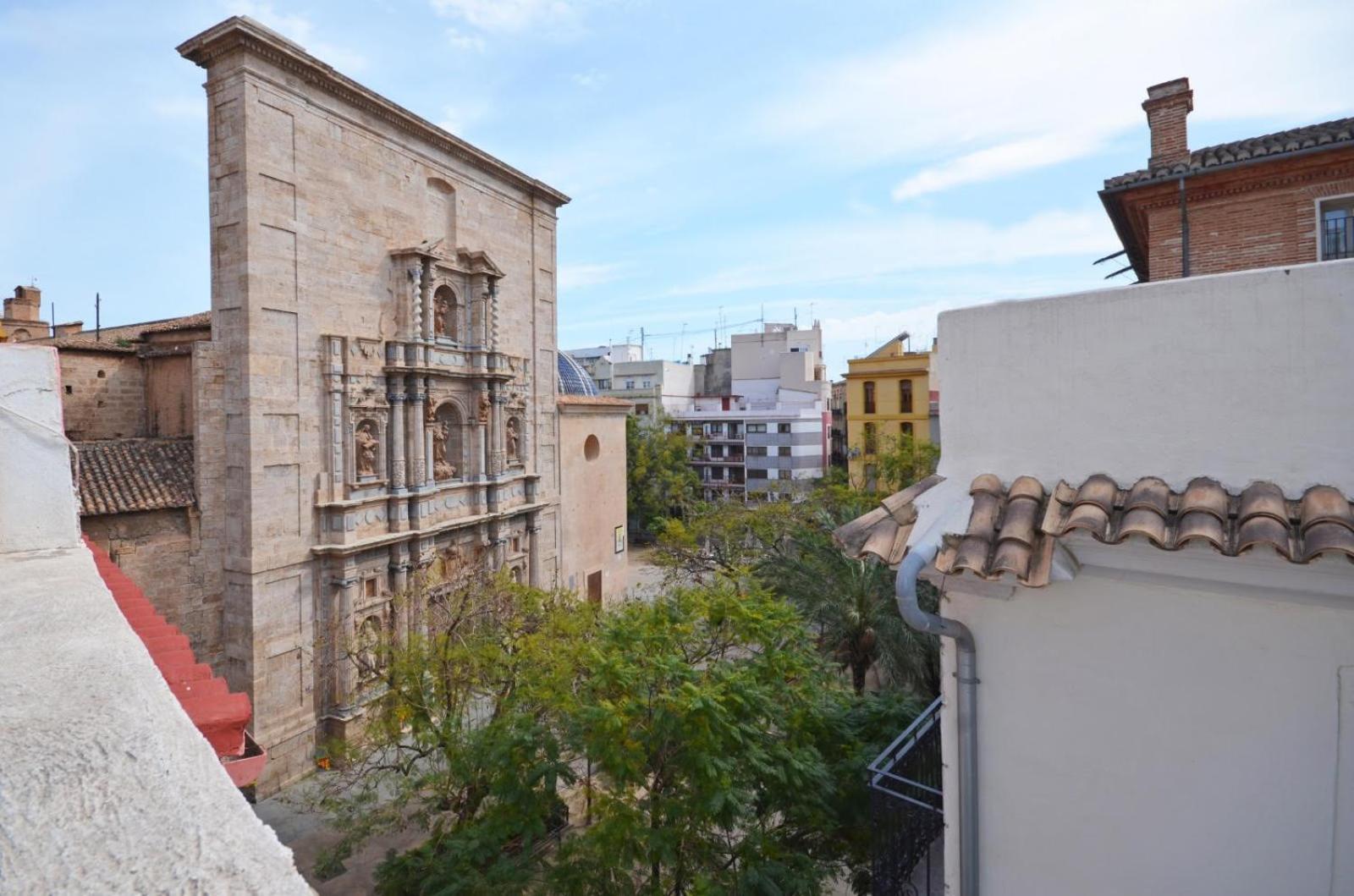 Sunny Cozy Penthouse With A Terrace At Plaza Del Carmen Apartment Valencia Exterior photo